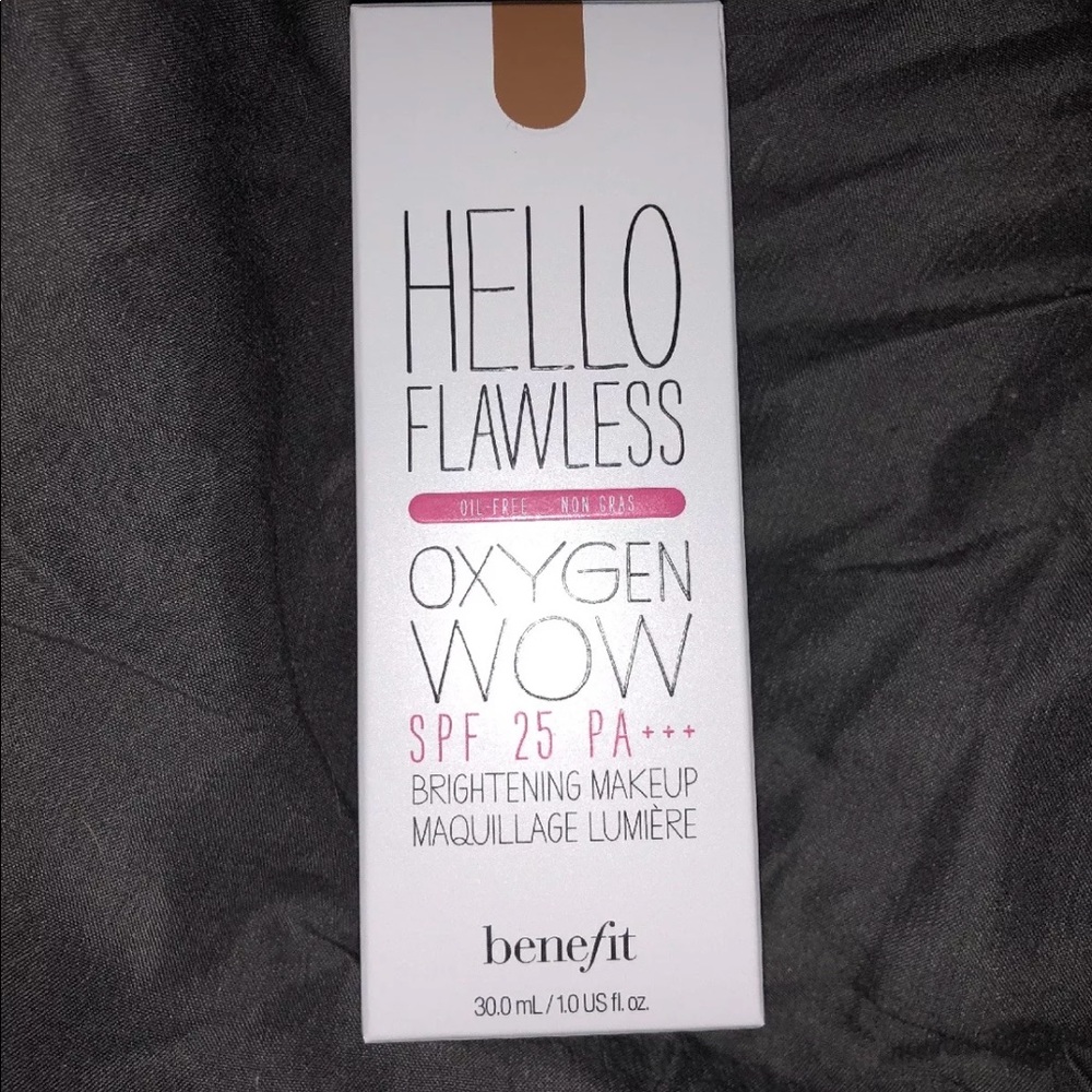 Benefit Hello Flawless Oxygen WOW! Foundation